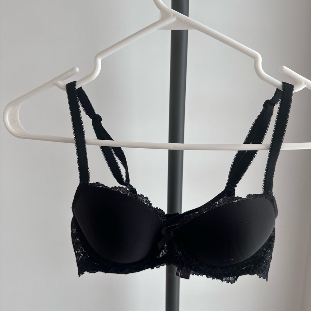 Victoria's Secret Dream Angels Black Bra | 32B | Punk | Lace | Whimsical Goth - Picture 3 of 12